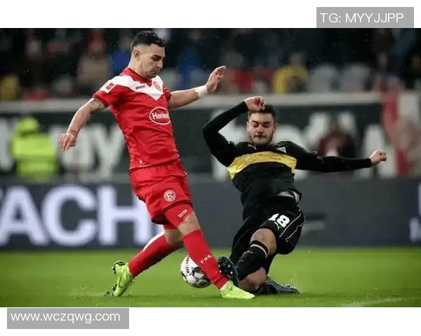 德乙激战奥厄迎战科隆双方争夺关键积分展现球队实力与战术较量