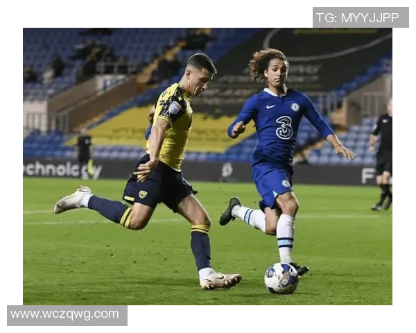 吉灵汉姆与牛津联队的精彩对决分析与赛后点评