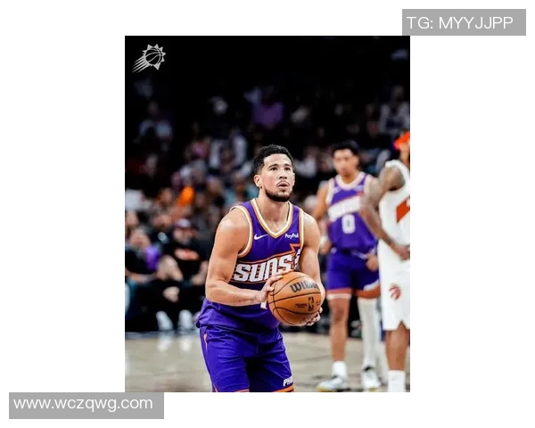 德文布克的崛起之路:从新秀到NBA超级明星的蜕变历程 德文布克的崛起之路:从新秀到NBA超级明星的蜕变历程