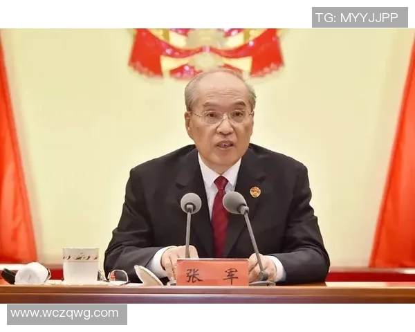 飞盘与梦想交织的旅程：张军的深度对话与人生启示MBA